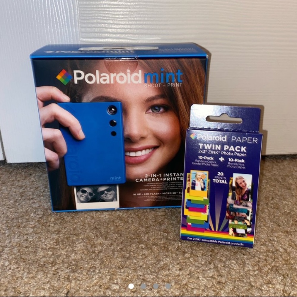 BRAND NEW Polaroid Camera